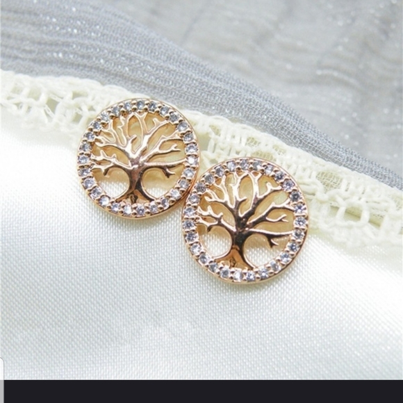 Jewelry - 🌳🌳Super Cute Tree earrings in ROSE GOLD 🌳🌳